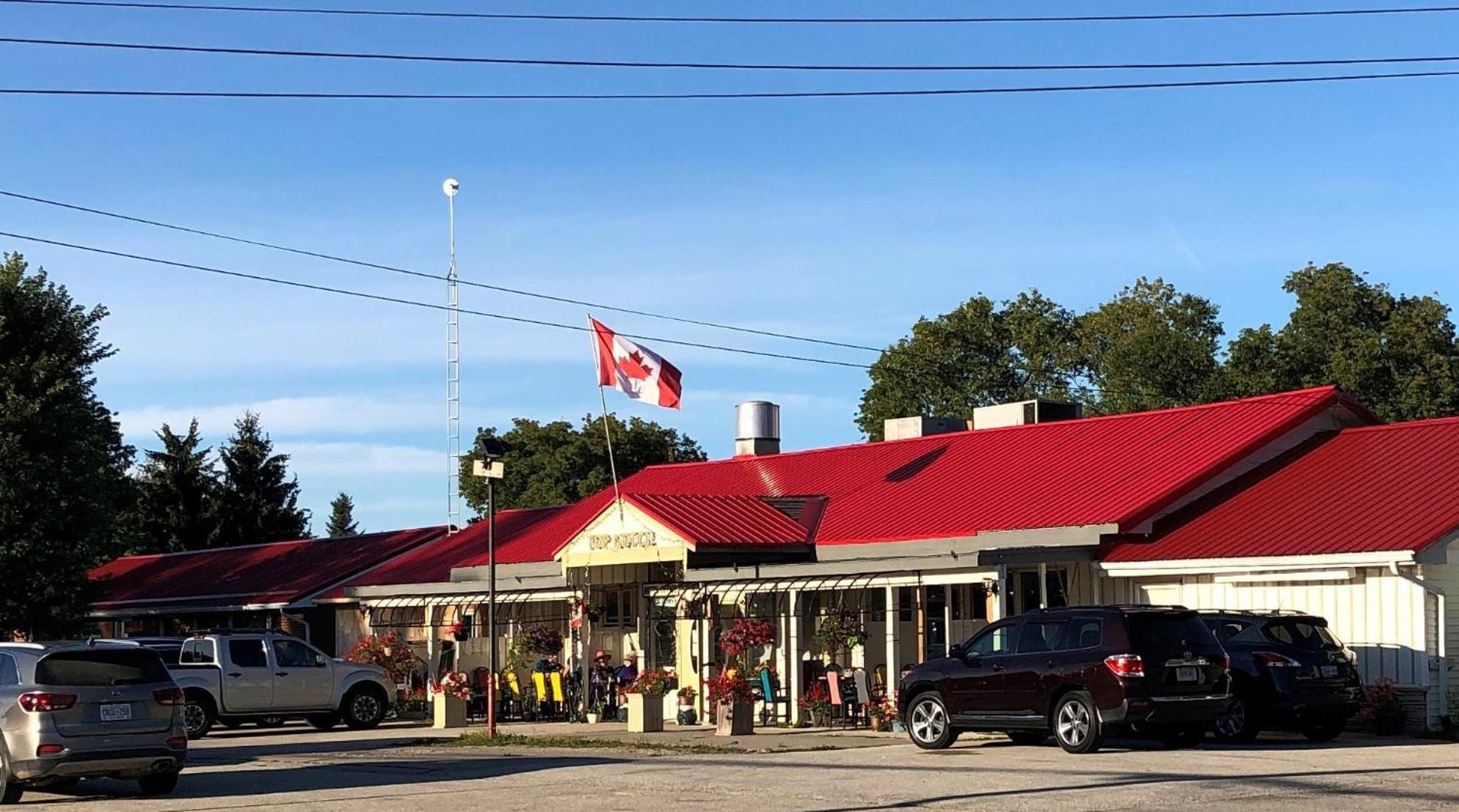 Top Notch Motel Wiarton Exterior photo